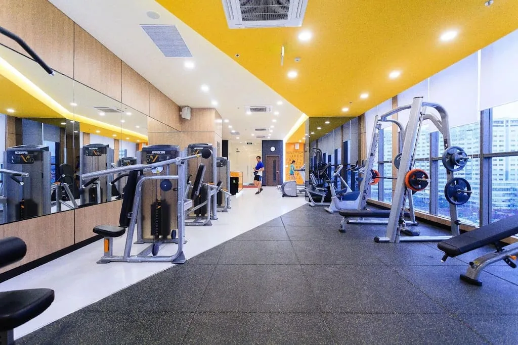 Phòng gym hiện đại tại RiverGate Residence