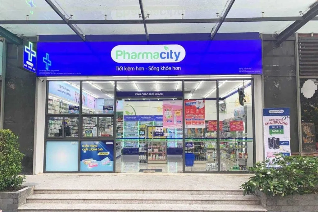 Hình ảnh nhà thuốc Pharmacity trong khu RiverGate Residence Quận 4, cung cấp thuốc tây, thực phẩm chức năng, vật tư y tế
