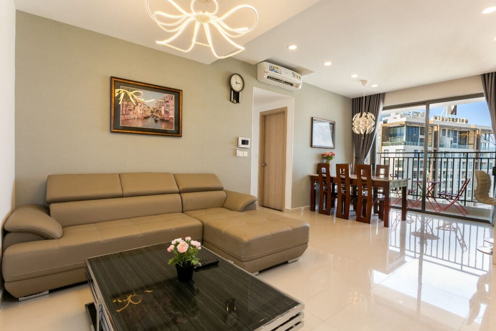 Giá thuê căn hộ 3 phòng ngủ RiverGate Residence Quận 4 mới nhất 2025